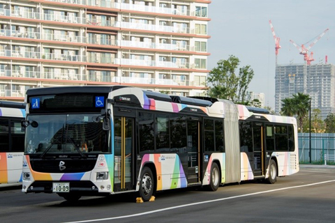 于10月1日开始运行的东京BRT公交始发站的风景