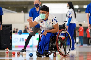 东京都共同主办的滚木球戏东京杯2022supported by（由日本邮政保险支持）的照片2