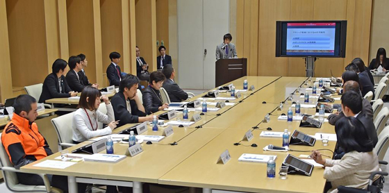 知事の写真2