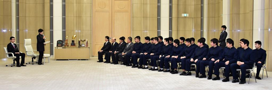 知事の写真2