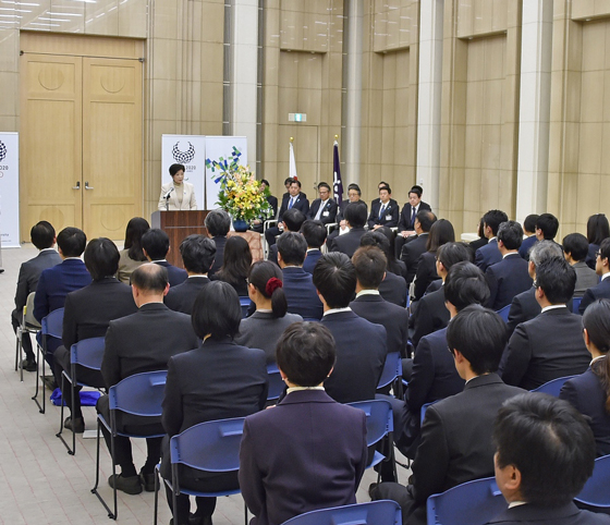 知事の写真2
