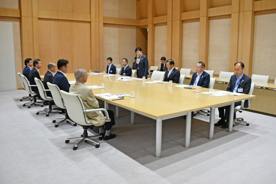 懇談会の様子の写真2