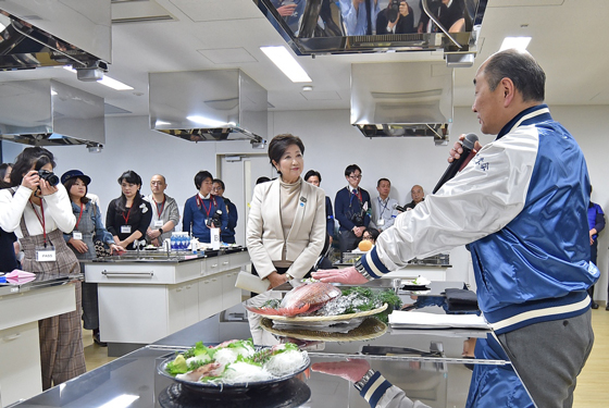 知事の写真2