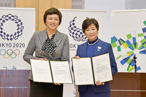 東京都と清華大学との包括交流に関する覚書の締結の写真2