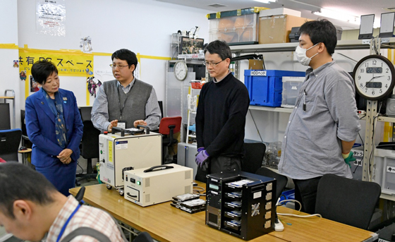 視察の様子の写真2