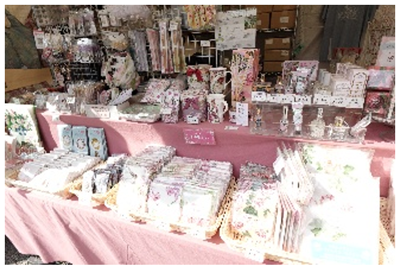 ローズガーデンマーケットの写真2