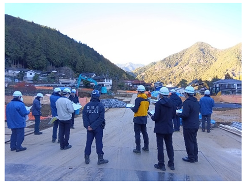 合同パトロールの写真