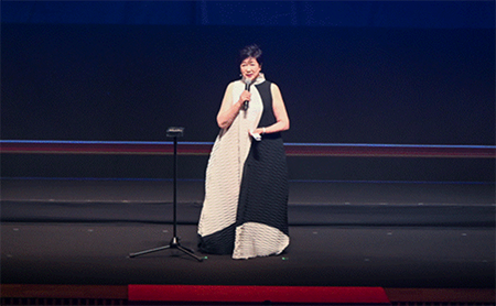 知事登壇の写真