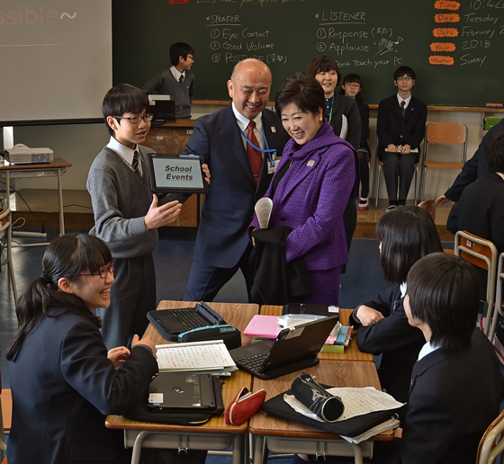 視察の様子の写真2
