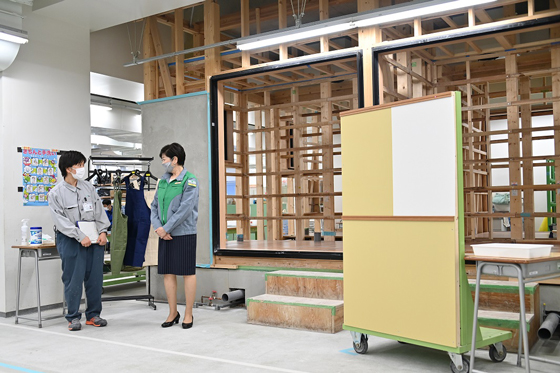 視察（産業サポートスクエア・TAMA：多摩職業能力開発センター）の写真
