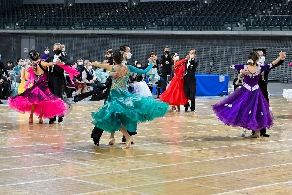 사진:1월 17일 댄스 스포츠를 즐기는 모습
