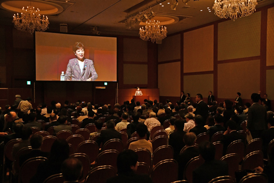 会議の様子の写真1