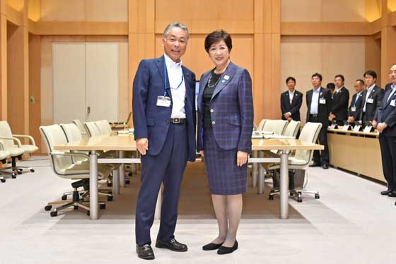 小池知事と清瀬市市長の写真