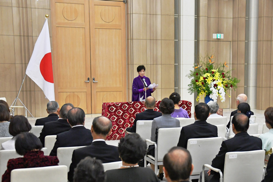 令和元年秋の勲章伝達式の写真1