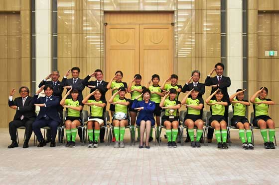 表敬訪問（ラグビー東京都女子代表・中学生）の写真2