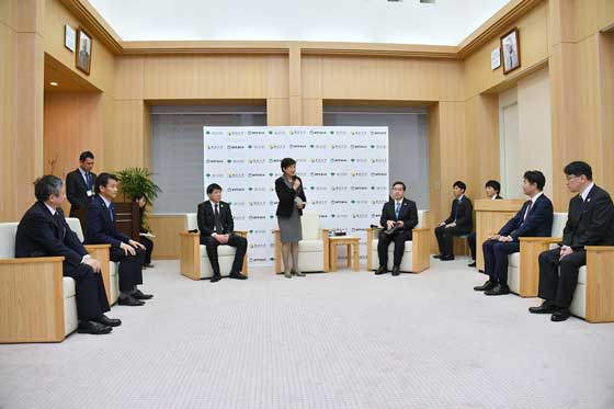 東京都と東京大学及びNTT東日本との協定締結式の写真3
