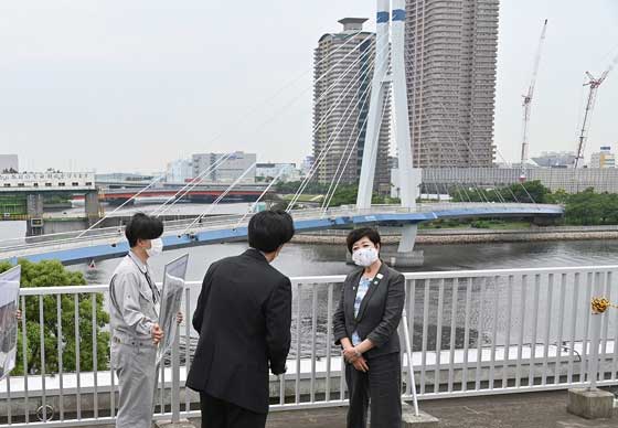 知事の行政視察（港湾局所管の施設）の写真2