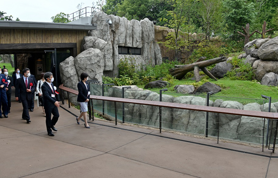 恩賜上野動物園「パンダのもり」完成記念式典の写真