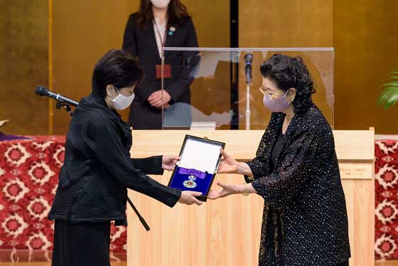 東京都功労者表彰記念　平成15年10月1日　東京都知事　銀杯