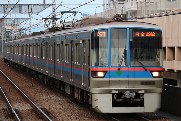 都営三田線の写真