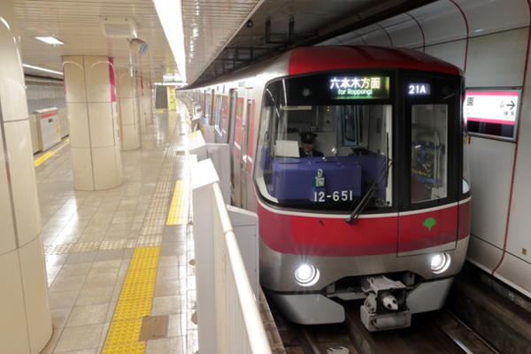 大江戸線電車の写真